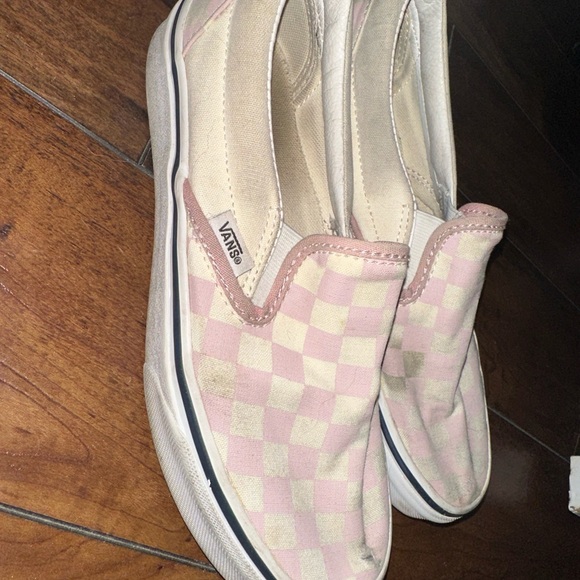 Vans - Picture 2 of 3